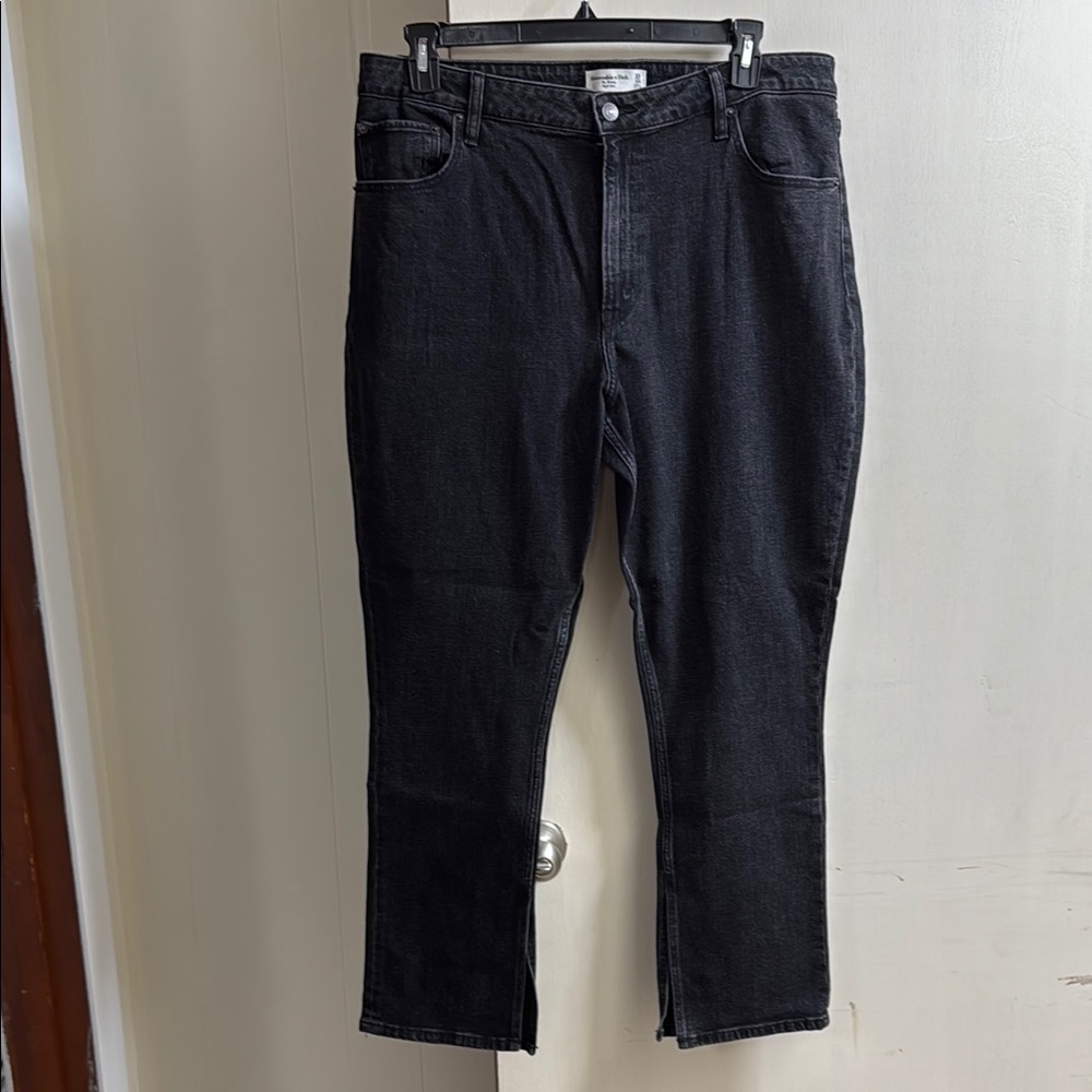 Abercrombie & Fitch Black Curve Love High Rise Skinny Straight Leg Jeans